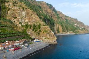 Baldeia - Oceanfront Apartments