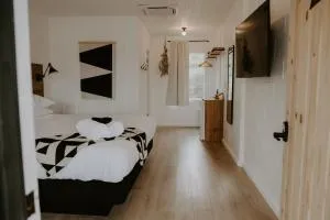 Triangle Motel - Red Bluff