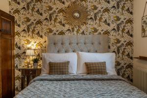 Luxury Chapel Apartment within City Walls