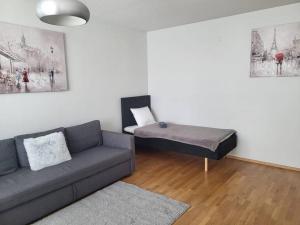 LibO-apartment, Inkilänmäki 23 with free parking