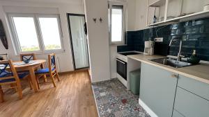 Tranquil apartment across the bridge