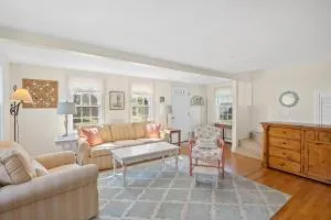 Sunset Sanctuary: Minot Beach Scituate - Халл