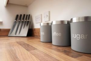 Beautiful modern house with free parking and fast WiFi next to Swansea Stadium and Morfa Park Shopping Centre hosted by Our Home Short Stays