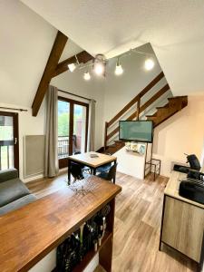 DUPLEX DU PAILHET, T3 neuf, vue montagne, parking, navette, 500m gare et 2 vélos à disposition gratuitement