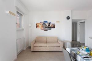 Moderno, luminoso, spazioso con VISTA