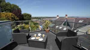 Tichbourne Street, Mumbles