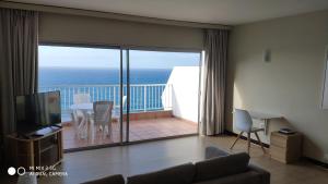 Amplio Apartamento con Vistas al Mar