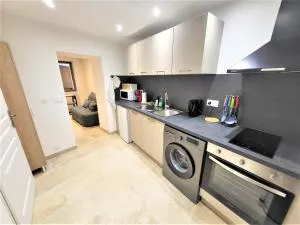 T2 RDC neuf/wifi/centre village - Триганс