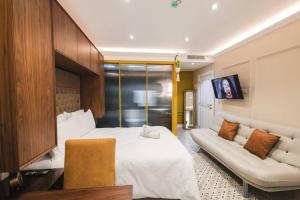 Zebbuga Deluxe Balcony Suite Apartment 4