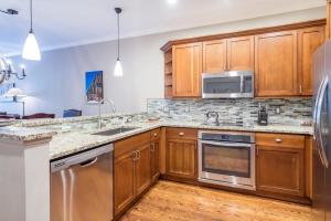 River Club 203 by Alpine Lodging Telluride