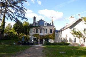 Maisons d'hotes Maison lAmrique welcome you to one of their rooms, Dogs are also welcomed : photos des chambres