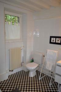 Maisons d'hotes Maison lAmrique welcome you to one of their rooms, Dogs are also welcomed : Chambre Quadruple
