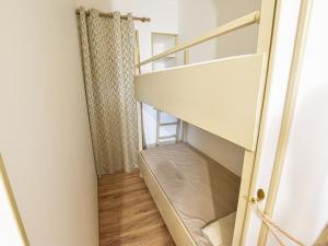 Gîte restauré 6 pers. au bord de la rivière, proche centre, parking et wifi - FR-1-410-380