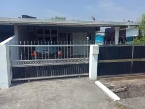 Aiman's Homestay for Muslim - Kampong Loba Kara