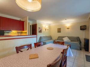 Appartement à Biscarrosse avec Piscine, Boulodrome et Terrasse – 7 Personnes, Ménage Inclus - FR-1-319-497