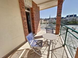 Appartements Appartement renove avec ascenseur - Proche plage et centre-ville - FR-1-361-506 : photos des chambres