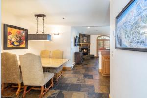 Bear Creek Lodge 208A