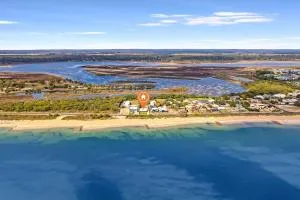 Exclusive *Front Row* Sunsets & Beachfront Bliss in Busselton - Wonnerup