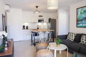 Appartement La Balagne , Bord de mer, Grande Terrasse, SantAmbroggio