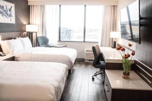 Double Room with Two Double Beds room in Delta Hotels by Marriott Cincinnati Sharonville