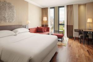 Classic, Guest room, 1 King room in Sheraton Bratislava Hotel