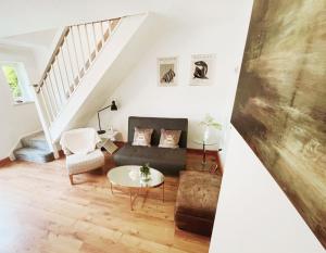 Charming 2-bedroom House near Bourton Park in Buckingham