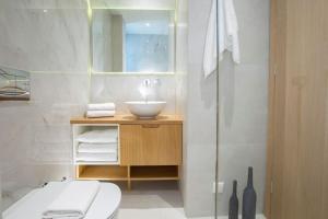 Villa Zoe - Direct Sea Access Live Scenery at