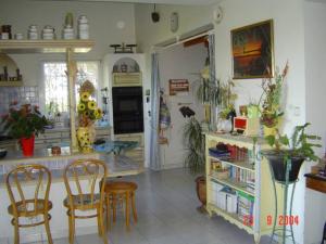 Chambre à louer dans villa St Clair-V-vue étang Thau