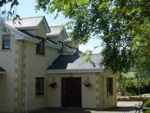 Macreddin Rock Bed & Breakfast - Drumgoff Bridge