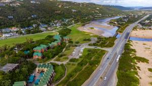 Family Home - Sleeps 6 - 150m To Beach