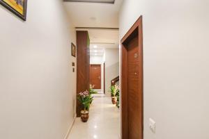 FabHotel Golden City