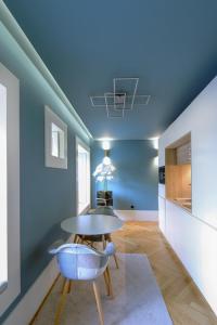 HM - Infante Riverside Apartment B