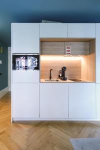 HM - Infante Riverside Apartment B