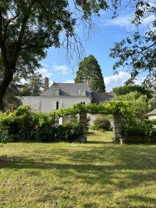 Maisons de vacances La Maillardiere - Maison de campagne avec piscine : photos des chambres