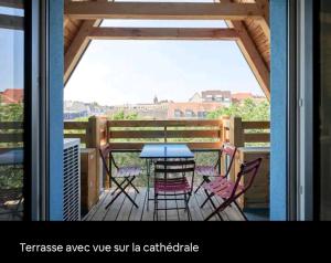 LOFT neuf avec bain jacuzzi et terrasse