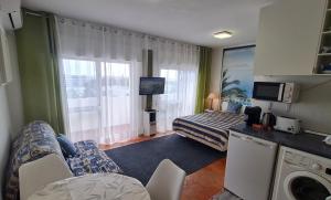 Musa Mar studio with balcony panoramic view in the residential area