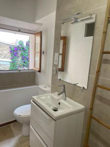 Maisons de vacances Maison de village sur Bormes les Mimosas : photos des chambres