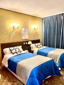 Twin Room with Private Bathroom room in Hostal Sonsoles Madrid-Centro