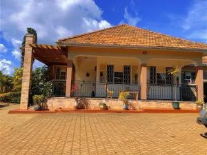 Airport Link Guest House - Mpigi