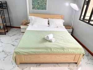 Local Me - Exclusive Centre Room