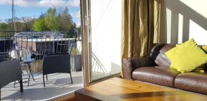 Marina Boathouse, lake windermere lets