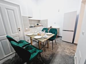 Royal 5* mansion near central square