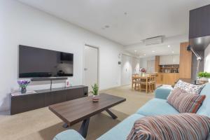 Cosy minimalism 2BD Apt near Sydney Olympic Park