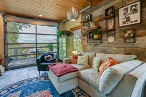 Yadkin River Treehouse about Miles of Trails On-Site - Jonesville