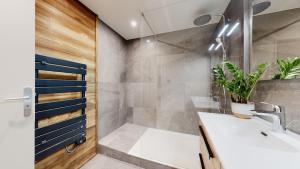 Chalets Nouveau ! Chalet pied des pistes : photos des chambres