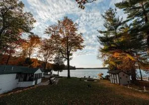 Big Blue Lake Cottages, LLC - Cottage #2 - Newaygo