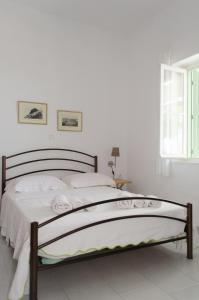 Georgias House Skyros Greece