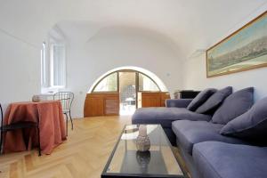 Pantheon Apartment with private terrace