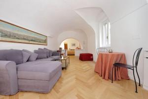 Pantheon Apartment with private terrace