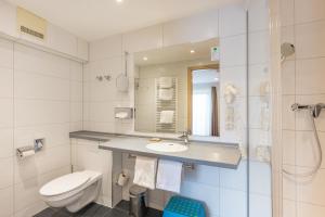Apartment with Balcony room in Landgasthof Löwen